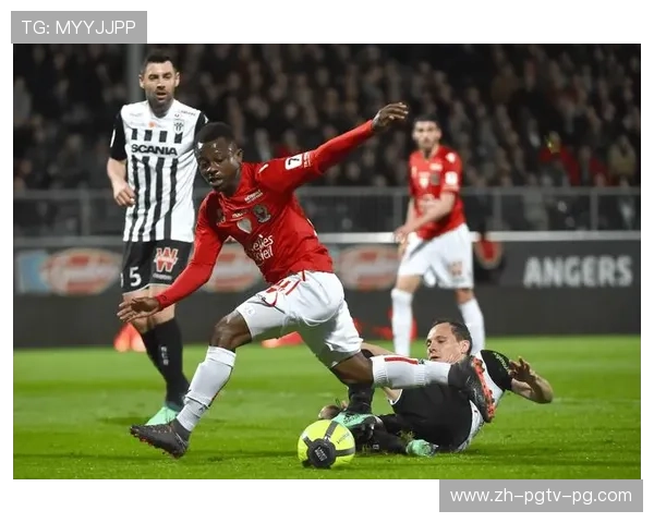 法甲比赛分析：关键赛事战术运用与球员表现